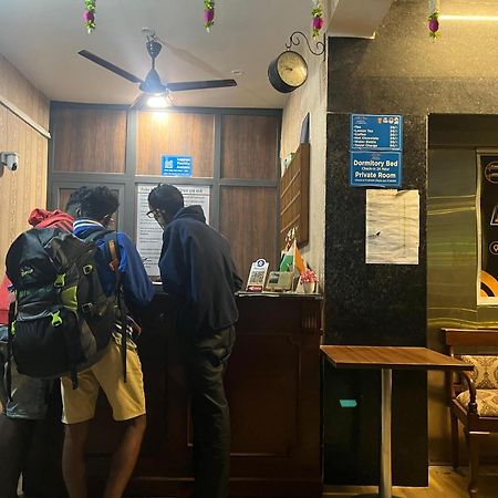 Homestay Ac Dormitory New Delhi Luaran gambar