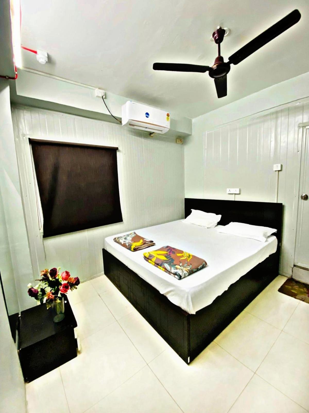 Homestay Ac Dormitory New Delhi Luaran gambar