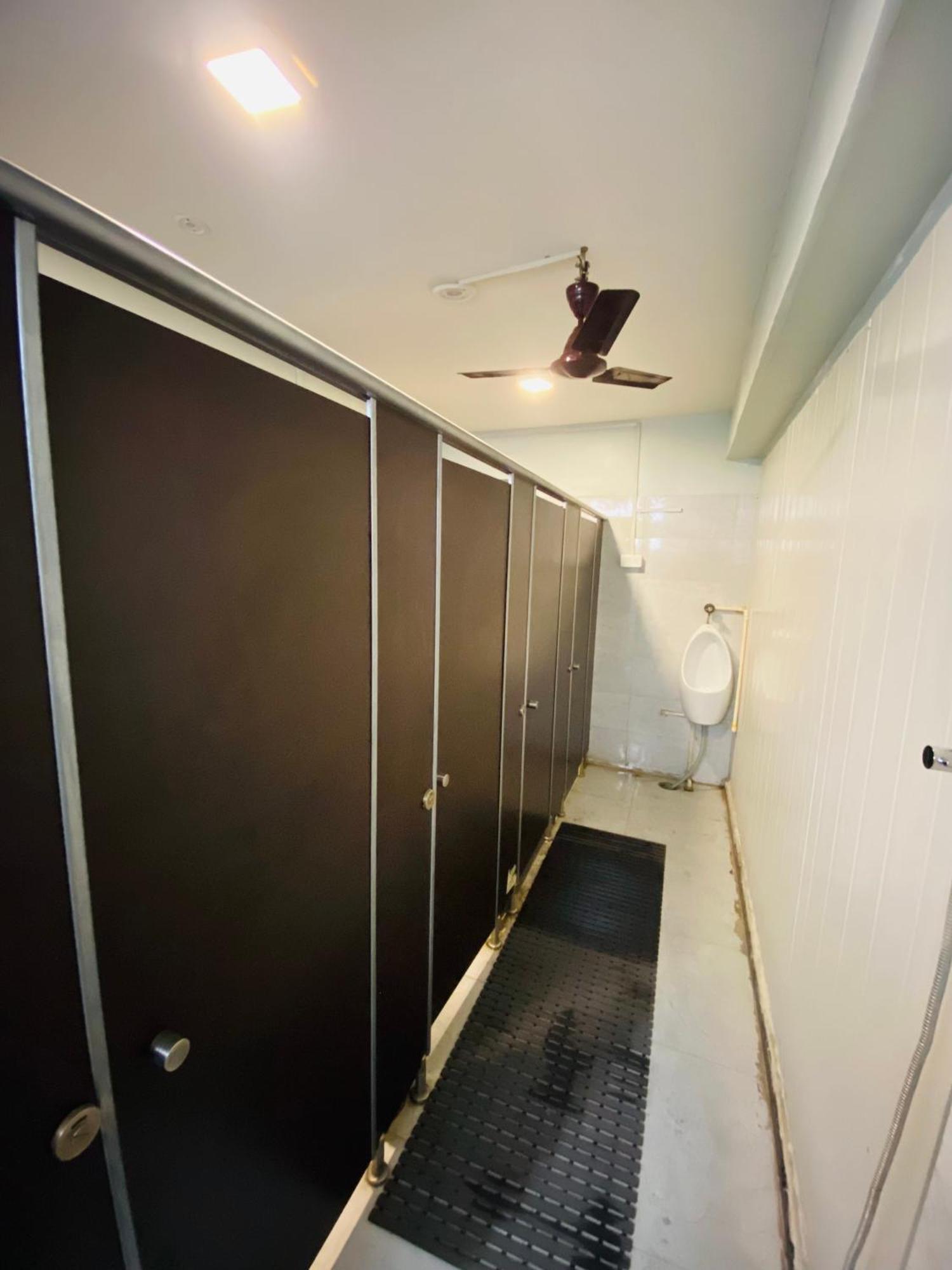 Homestay Ac Dormitory New Delhi Luaran gambar