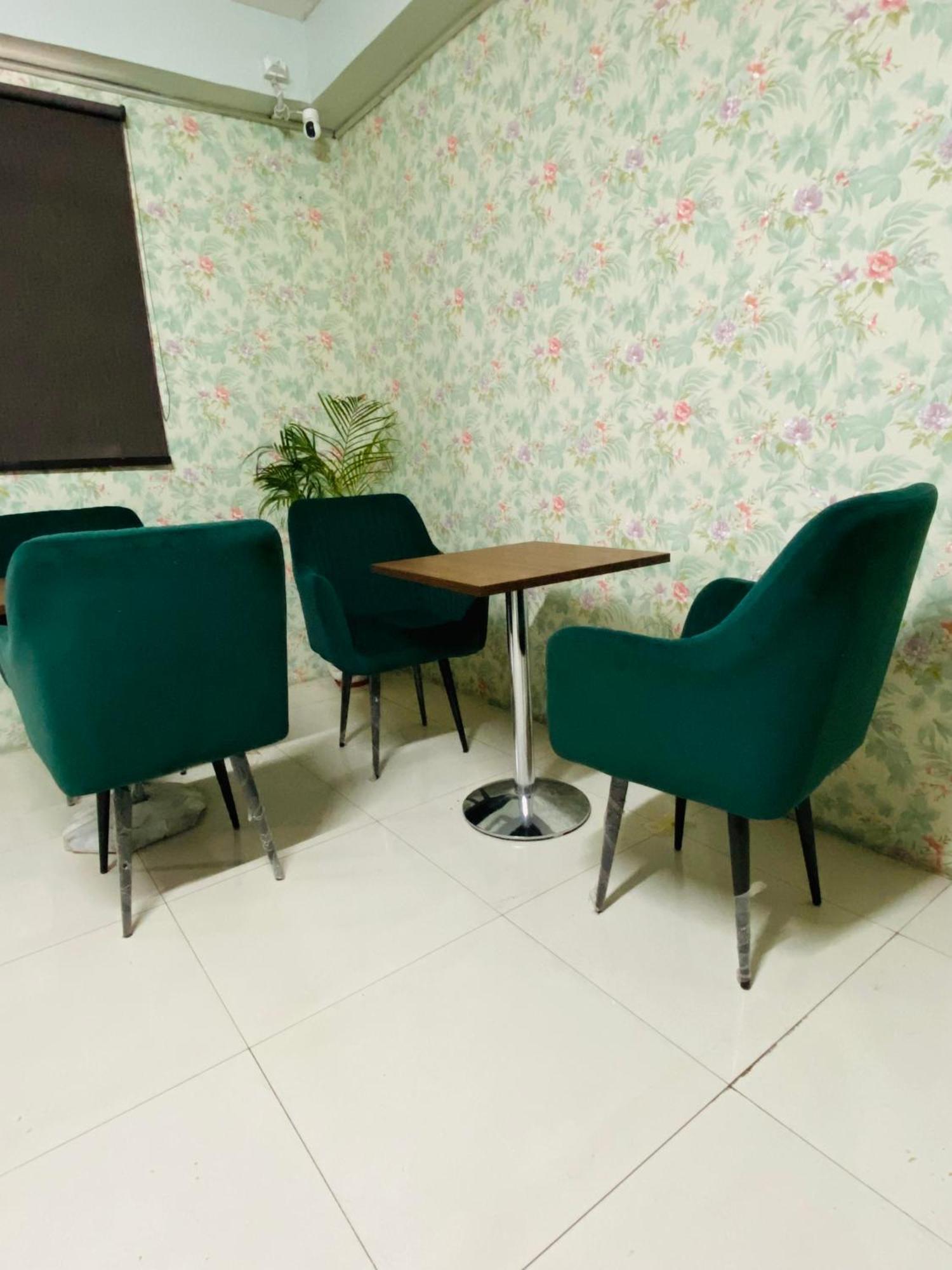 Homestay Ac Dormitory New Delhi Luaran gambar