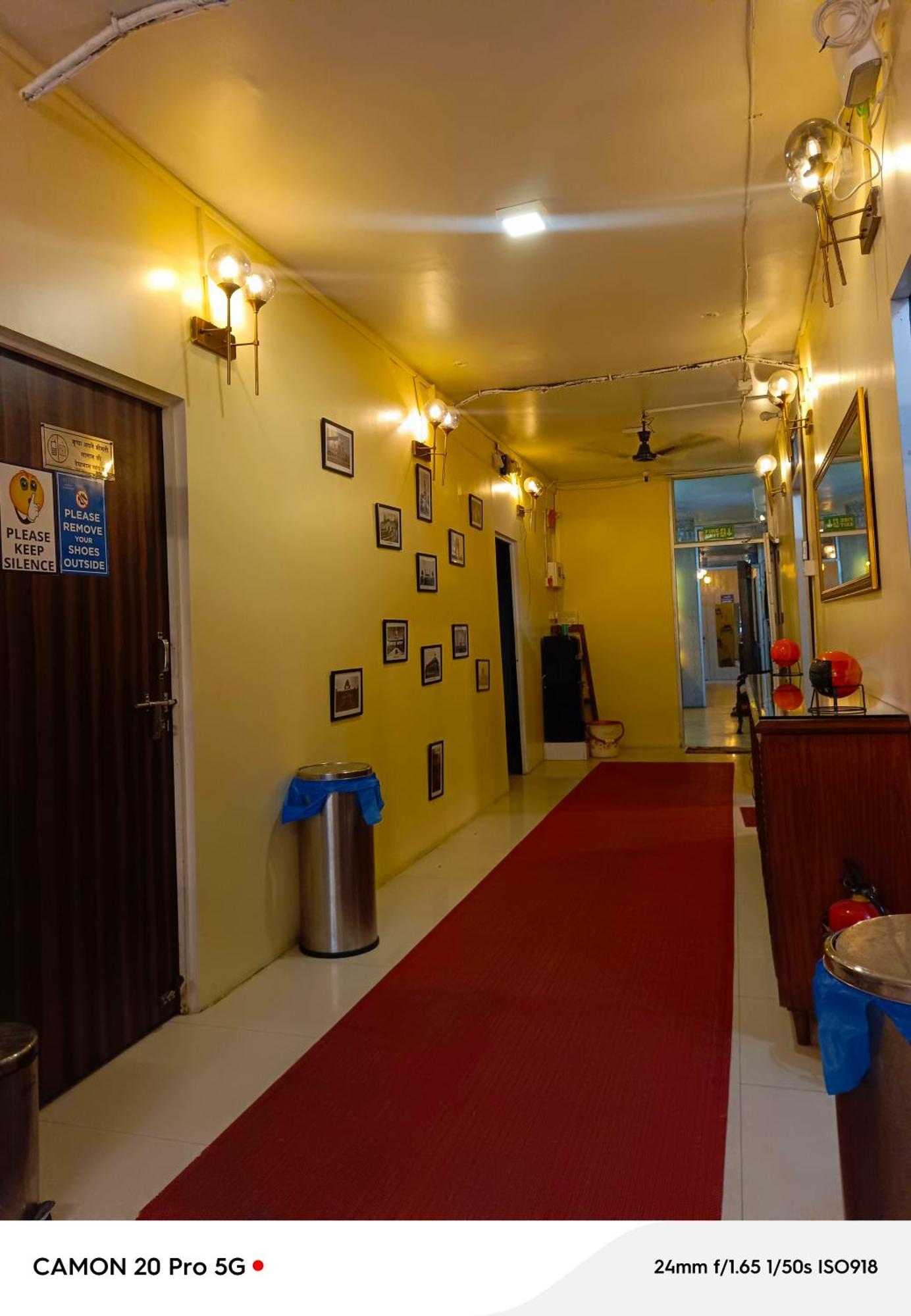 Homestay Ac Dormitory New Delhi Luaran gambar