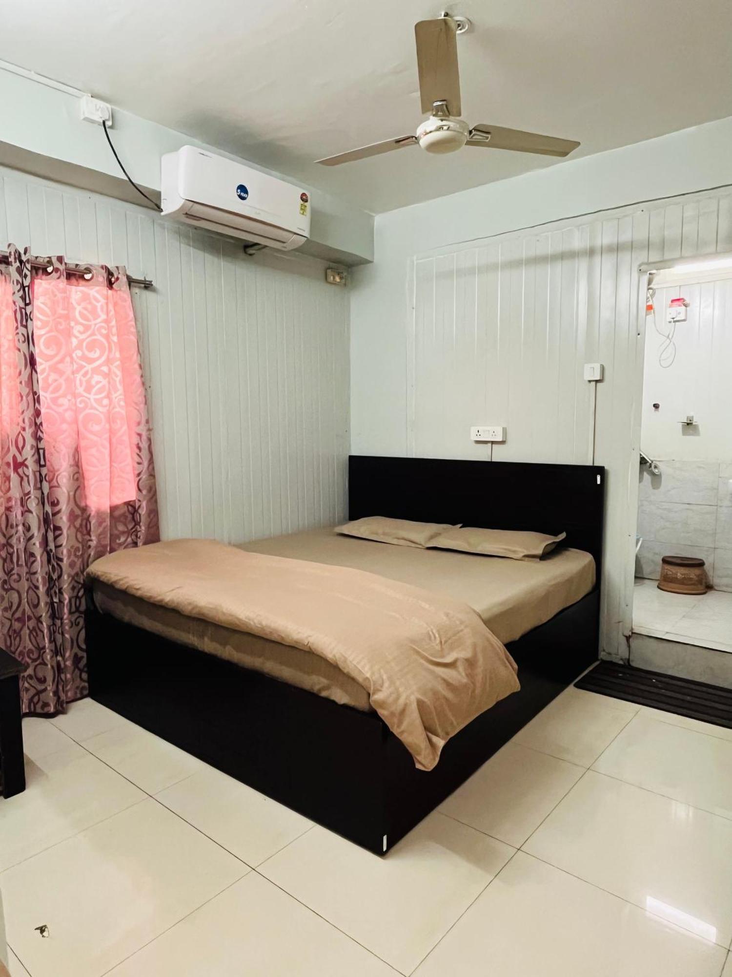 Homestay Ac Dormitory New Delhi Luaran gambar