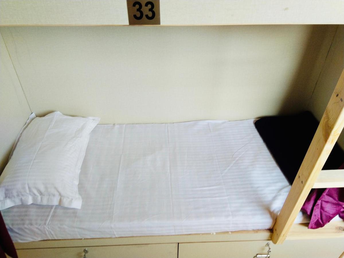 Homestay Ac Dormitory New Delhi Luaran gambar